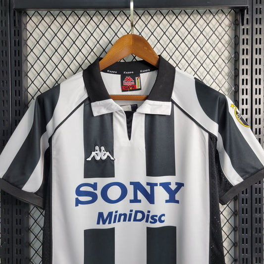 Juventus-Heimtrikot 1997–1998